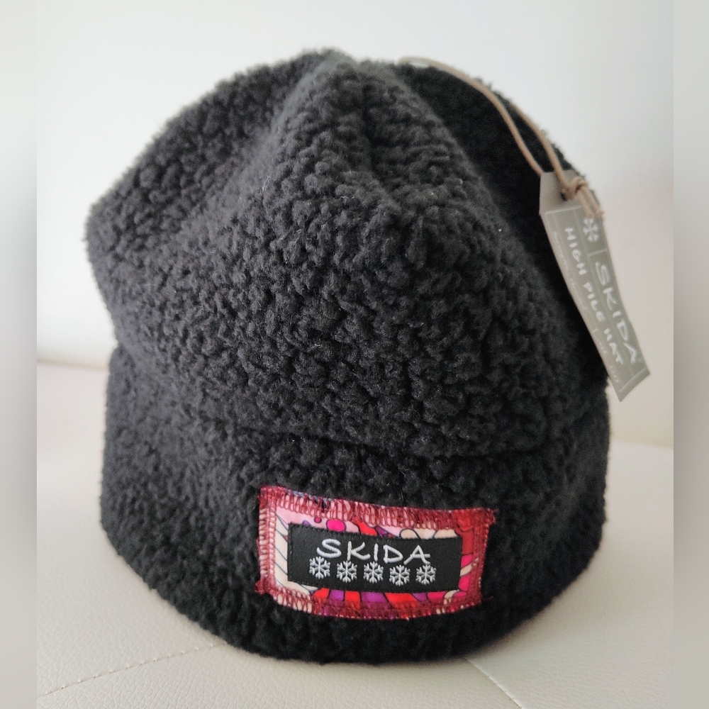 ~~SKIDA🖤Fleece Hat~~
